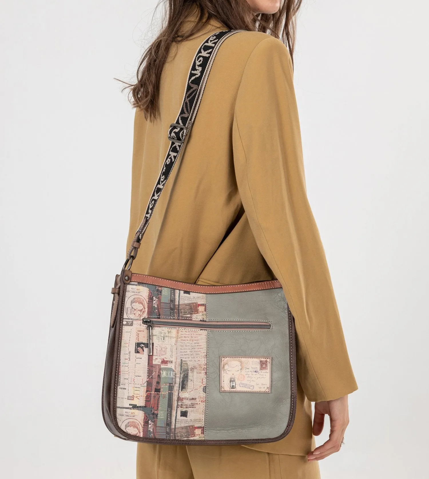 Authenticity square-shaped crossbody bag