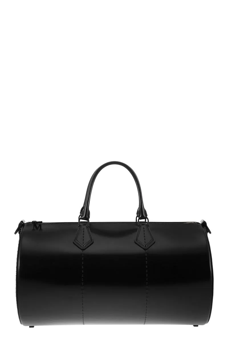 MAX MARA Stylish Brushed Black Clutch for the Fashion-Forward Women