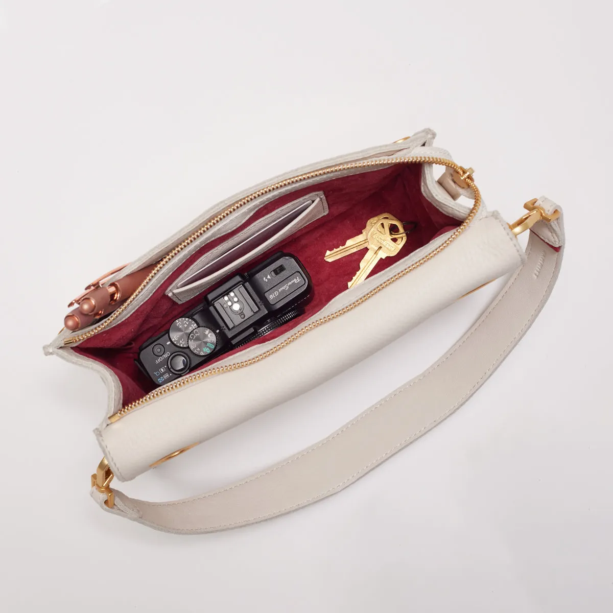 Montana Clutch | Calla Lily White/Brushed Gold | Sml